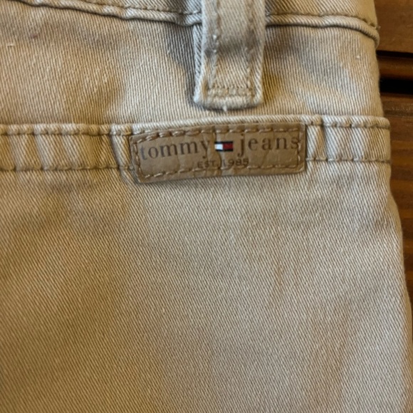 Tommy Jeans Cargo Khaki Pant - Picture 4 of 5